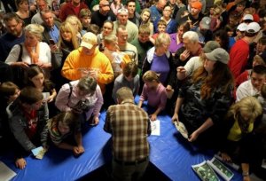 Cliff Barackman attending to his adoring public